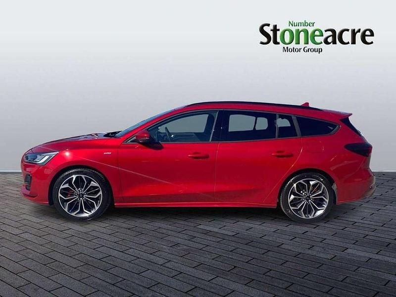Used Ford Focus ST-Line X 153 HP (112 kW) 2025 Red Estate