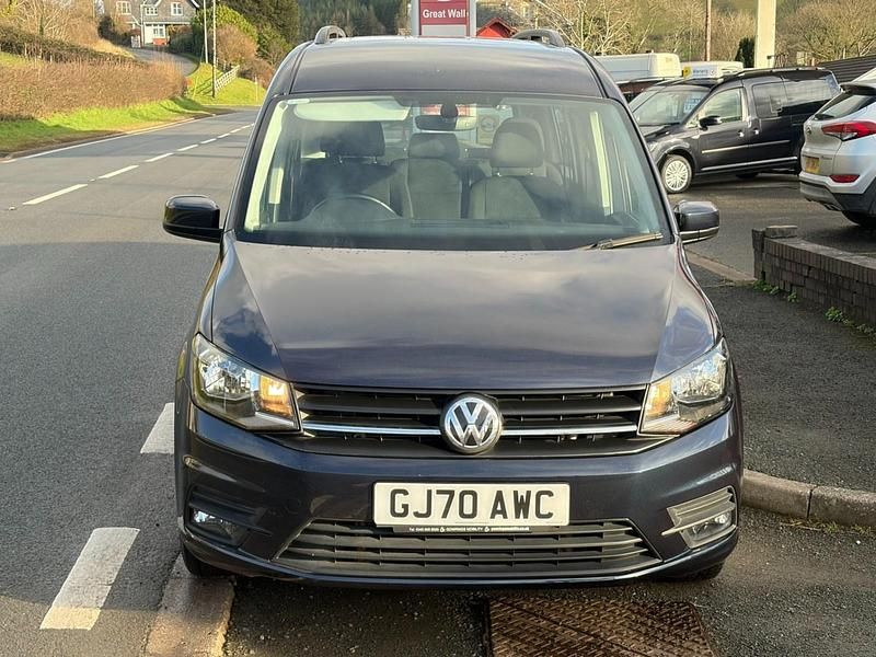 Used VW Caddy Maxi Life Life 102 HP (75 kW) 2020 Blue MPV