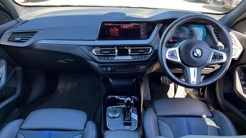 Used BMW 118 M Sport 136 HP (100 kW) 2022 White Hatchback