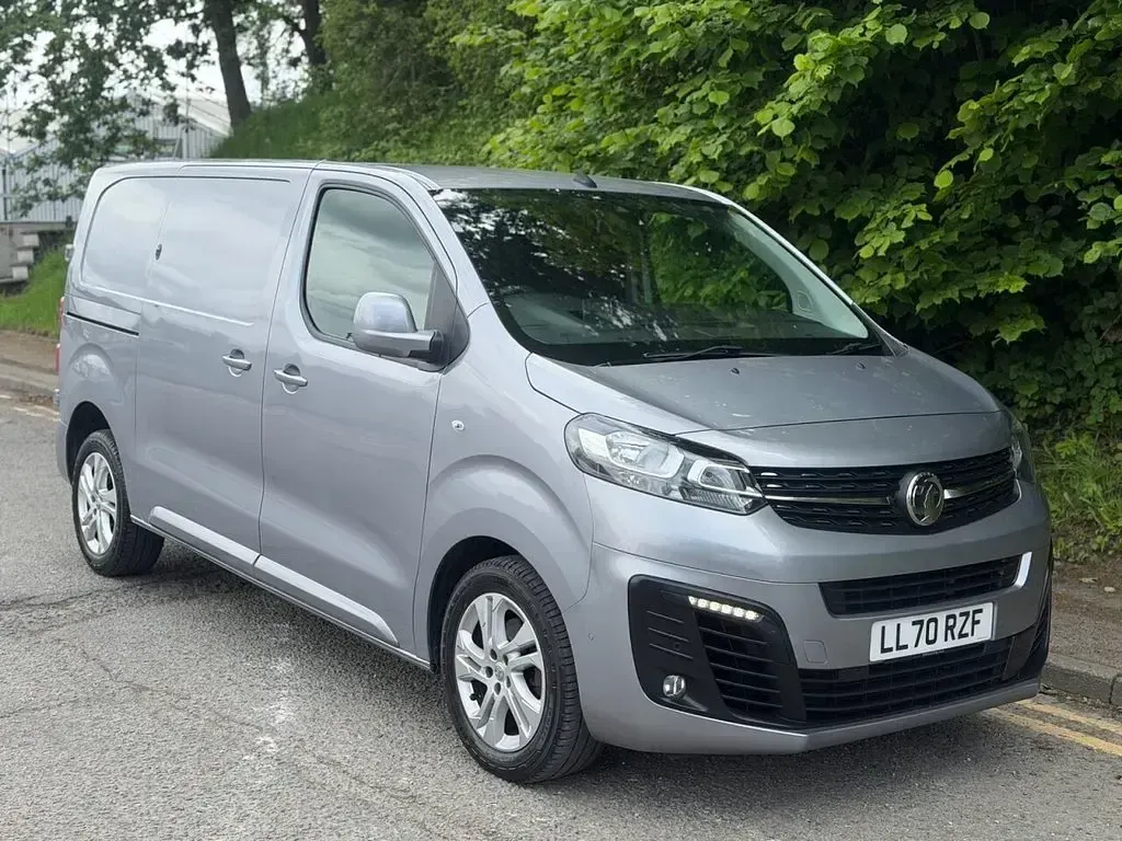 Used Vauxhall Vivaro Elite 150 HP (110 kW) 2020 Grey MPV