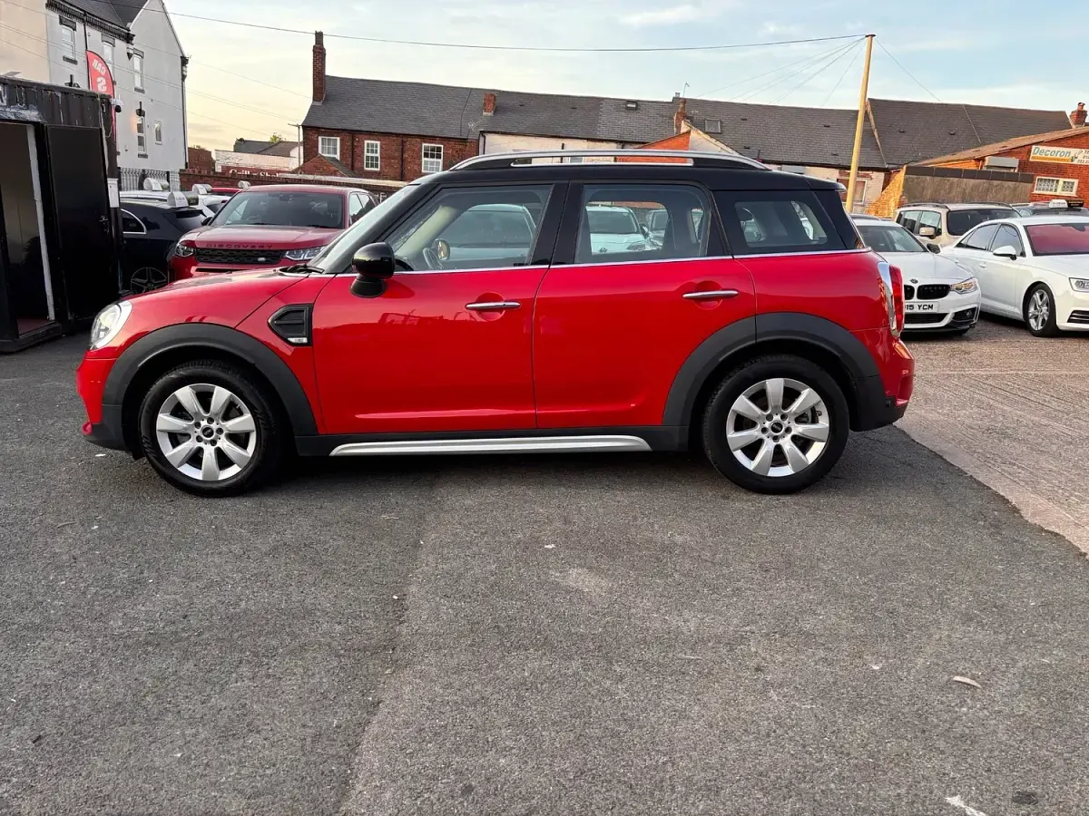 Used Mini Cooper D 150 HP (110 kW) 2017 Red Hatchback