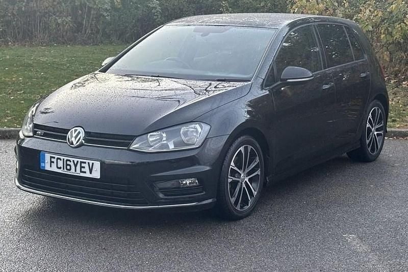 Black Used 2016 VW Golf VII R-line Hatchback | £13,400 (Fair price) - Image 1/1