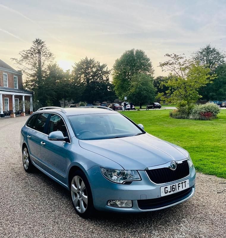 Blue Used 2011 Skoda Superb Elegance Estate | £6,499 - Image 1/4
