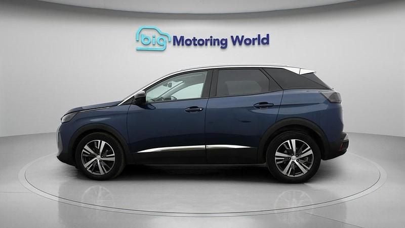 Used Peugeot 3008 Allure Premium 130 HP (95 kW) 2022 Blue SUV
