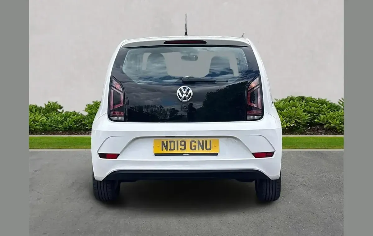 Begagnad VW up! move up! 60 HK (44 kW) 2019 Vit Halvkombi