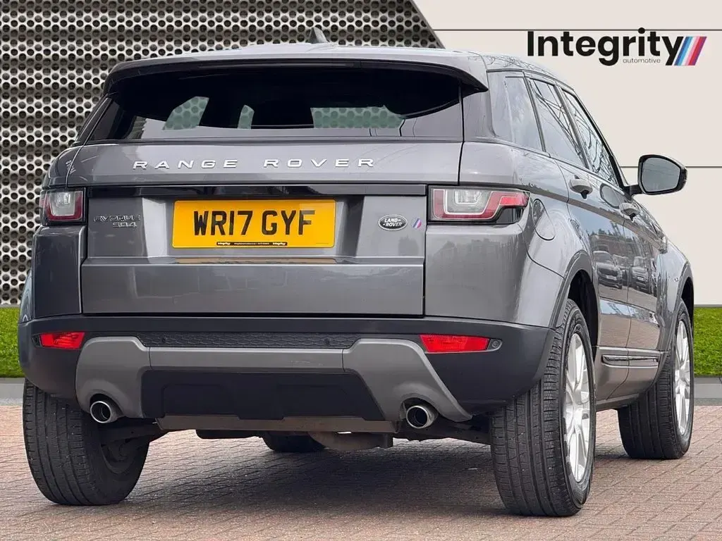 Used Land Rover Range Rover evoque SE 2017 Grey Estate