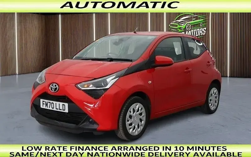 Usado Toyota Aygo X-play 72 HP (52 kW) 2020 Citadino