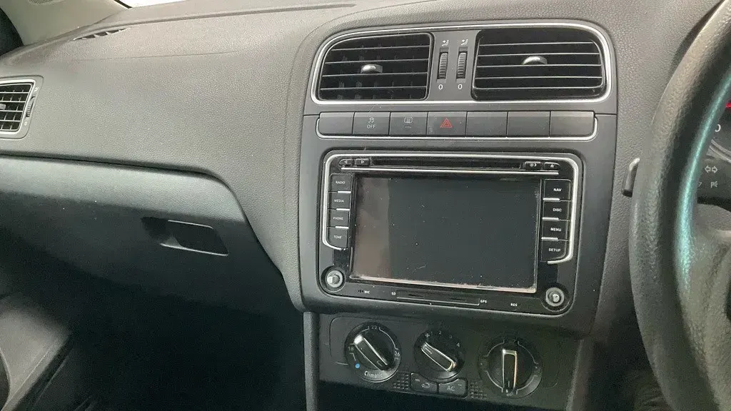 Używany VW Polo SE 85 KM (62 kW) 2010 Czarny Hatchback