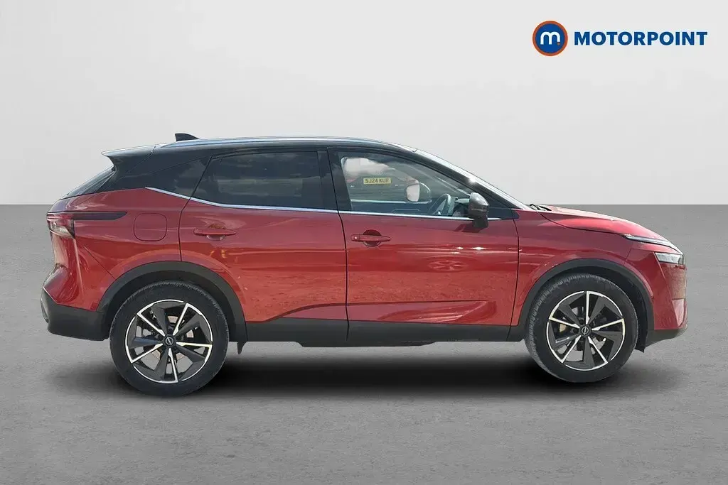 Used Nissan Qashqai Tekna 140 HP (102 kW) 2023 Red SUV