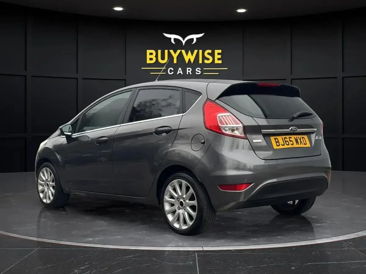 Used Ford Fiesta Zetec 2015 Grey Hatchback