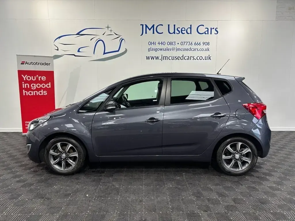 Used Hyundai ix20 Premium 125 HP (91 kW) 2020 Grey Hatchback