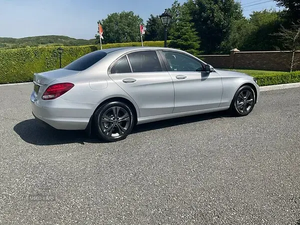Used Mercedes C220 Executive 170 HP (125 kW) 2016 Silver Sedan
