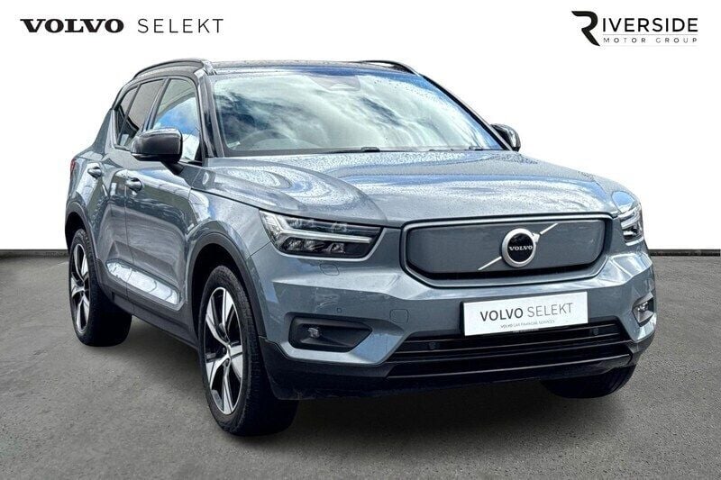 Grey Used 2022 Volvo XC40 Plus SUV | £25,897 (Good price) - Image 1/4