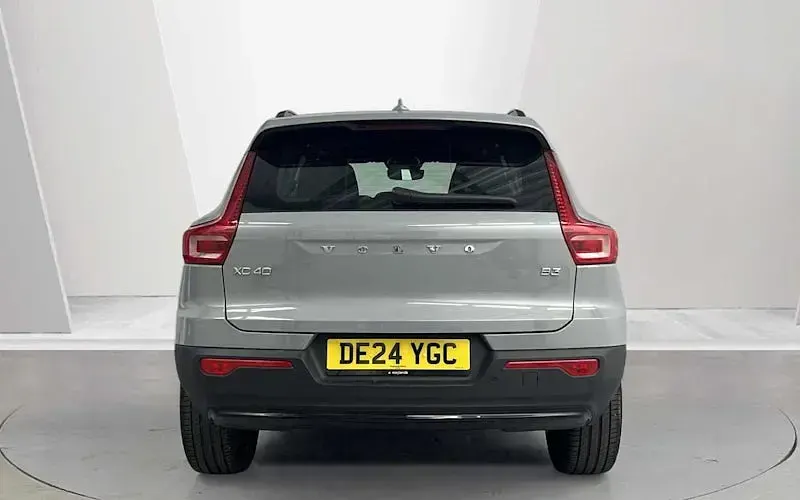 Used Volvo XC40 Plus 163 HP (119 kW) 2026 SUV