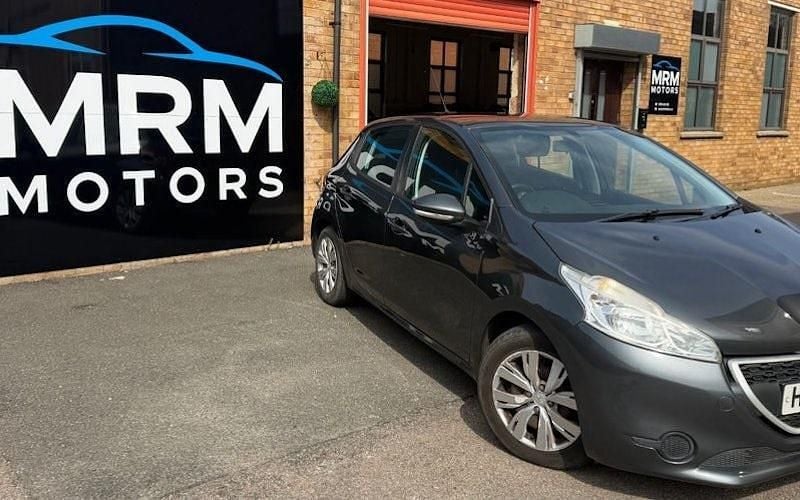 Usado Peugeot 208 Access 82 HP (60 kW) 2014 Citadino