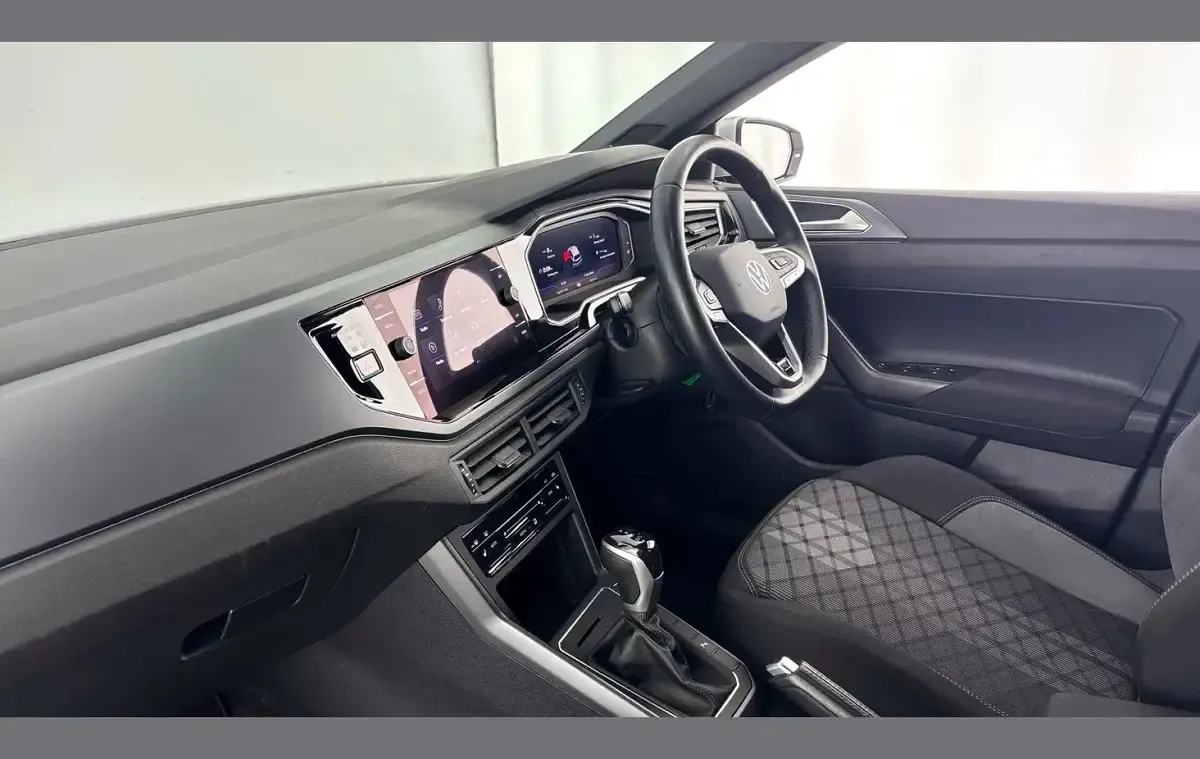Used VW Polo R-line 115 HP (84 kW) 2025 Silver Hatchback