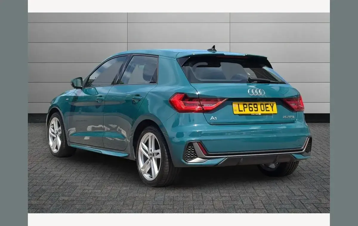 Used Audi A1 S-Line 95 HP (69 kW) 2020 Green SUV