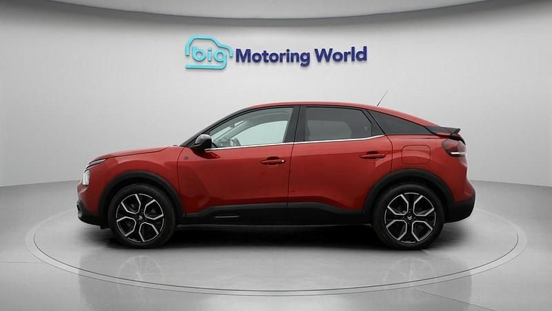 Usado Citroën e-C4 Shine 100 kW (136 HP) 2023 Citadino