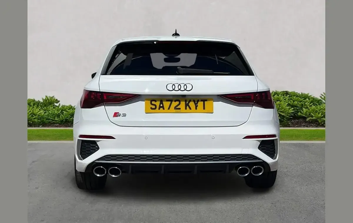 Used Audi S3 Sportback Comfort 310 HP (228 kW) 2022 White Hatchback