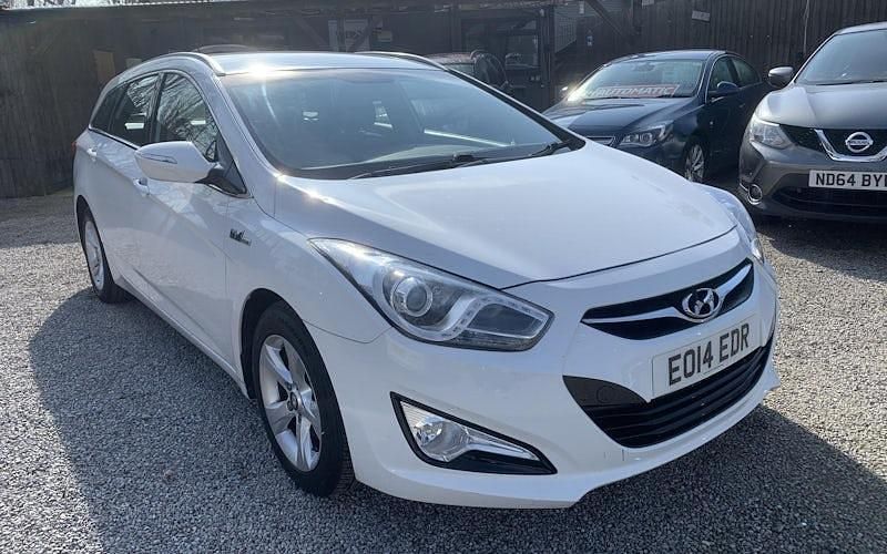 Used Hyundai i40 Active 136 HP (100 kW) 2014 White Estate