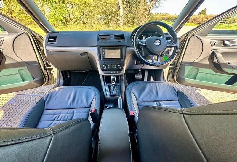 Used Skoda Yeti Elegance 170 HP (125 kW) 2015 Green SUV