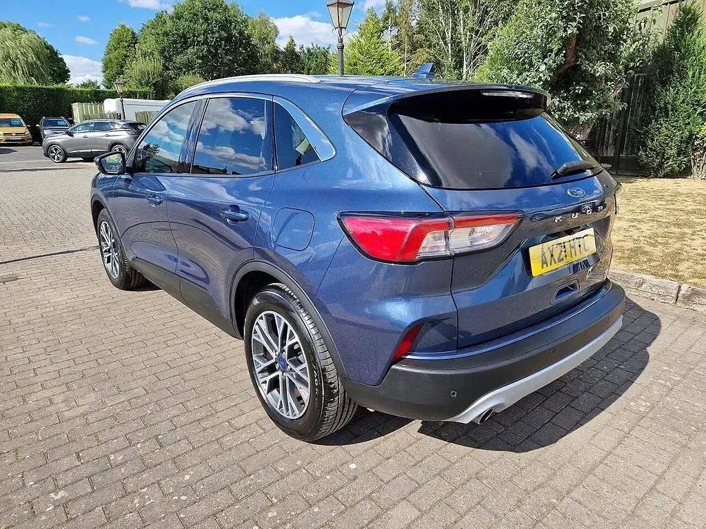 Used Ford Kuga Titanium 120 HP (88 kW) 2021 Blue SUV