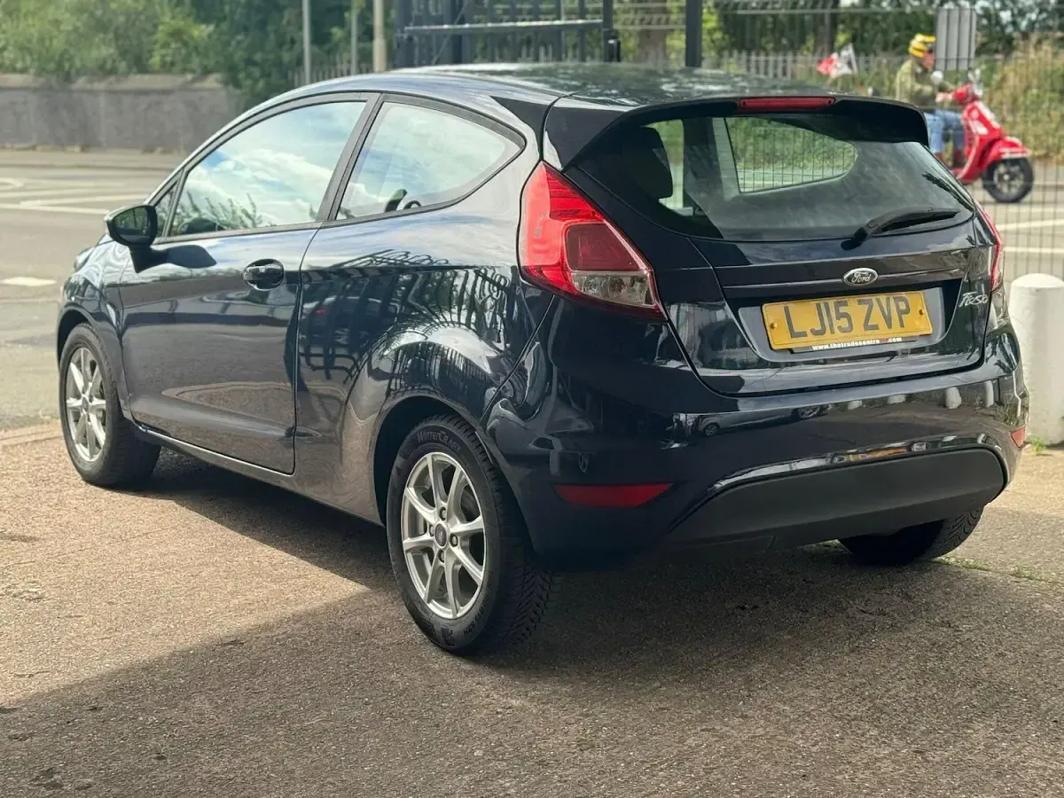 Used Ford Fiesta Style 82 HP (60 kW) 2015 Blue Hatchback