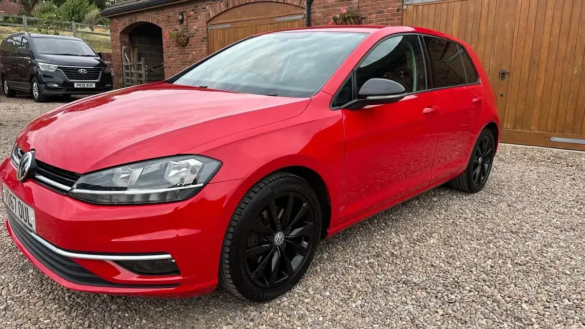 Used VW Golf VII GT 150 HP (110 kW) 2017 Red Hatchback