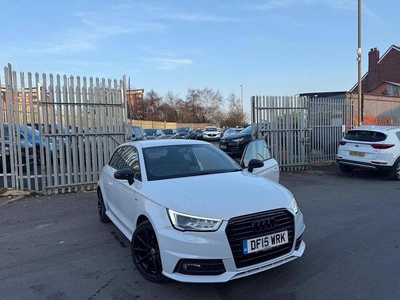 Begagnad Audi A1 S-Line 2015 Vit Halvkombi