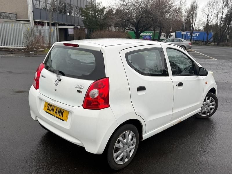 Used Suzuki Alto SZ3 68 HP (50 kW) 2011 White Hatchback