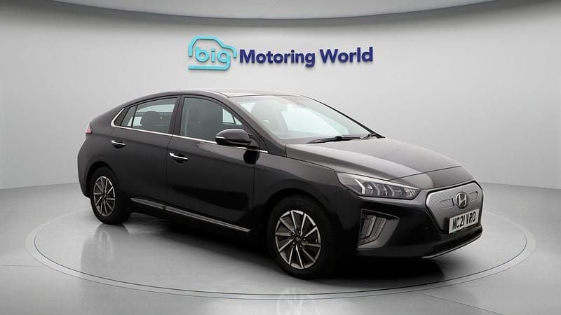 Used 2021 Hyundai Ioniq 6 Premium Sedan | £9,300 (Fair price) - Image 1/4