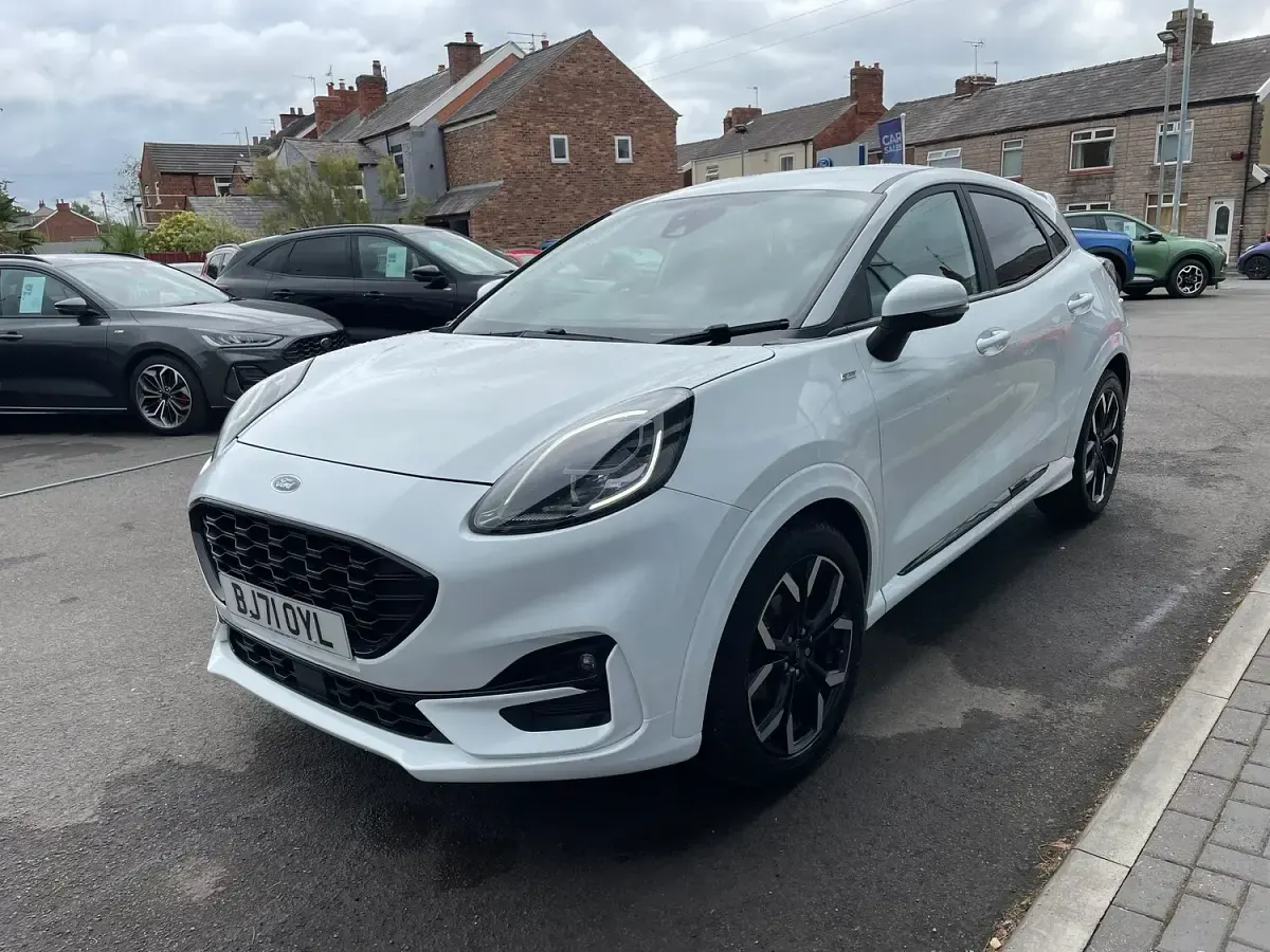 Used Ford Puma ST-Line X 125 HP (91 kW) 2021 White SUV