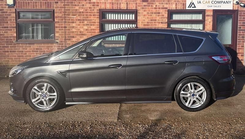 Used Ford S-MAX Sport 2015 Grey MPV