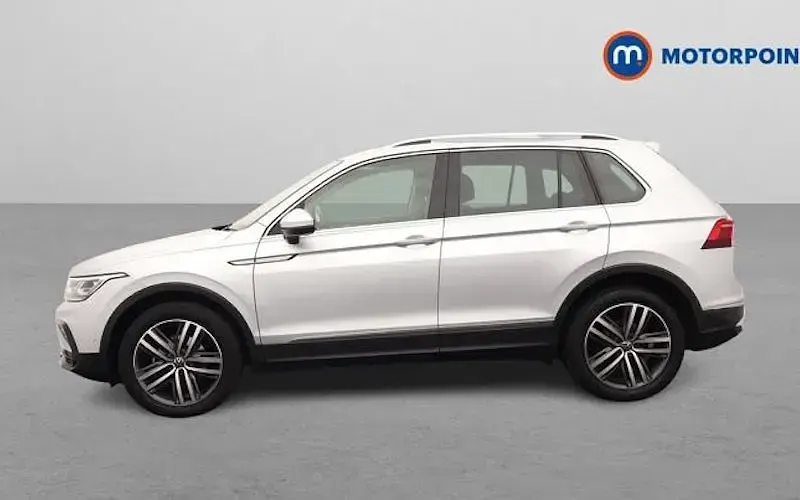 Used VW Tiguan Elegance 150 HP (110 kW) 2023 Silver SUV