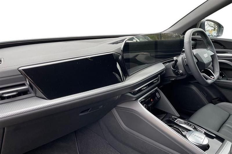 Used Audi Q5 S-Line 204 HP (150 kW) 2025 Mythos black SUV