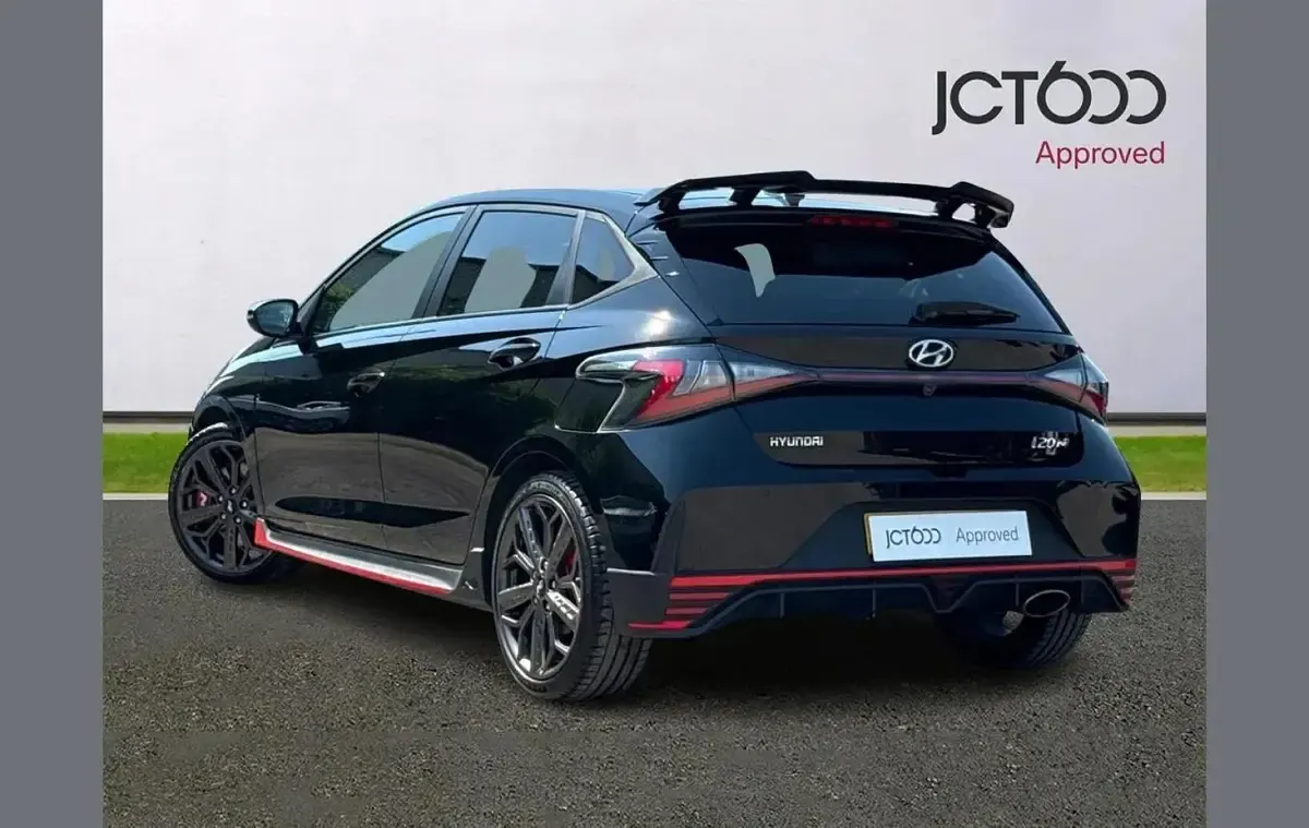 Used Hyundai i20 204 HP (150 kW) 2022 Black Hatchback
