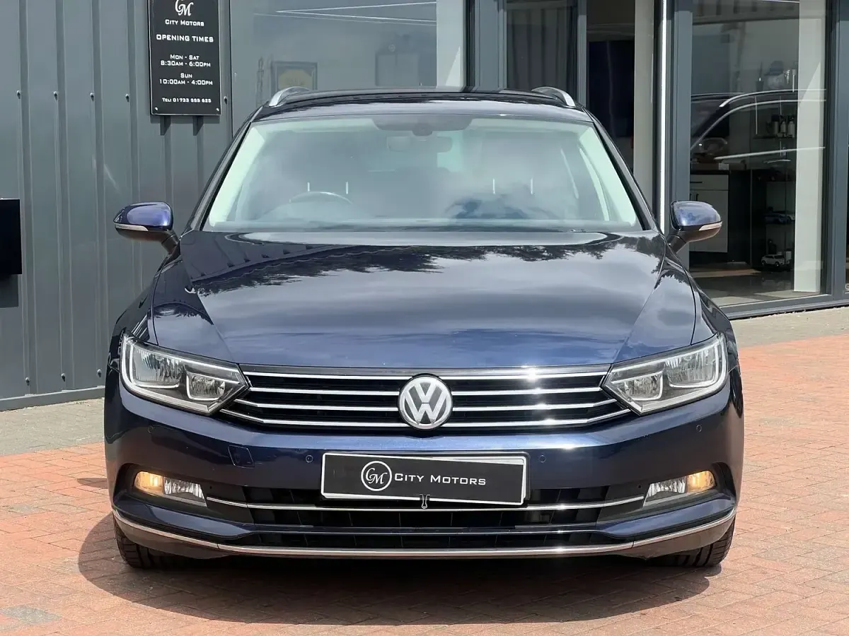 Used VW Passat GT 150 HP (110 kW) 2015 Blue Estate