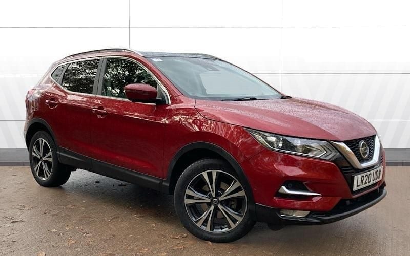 Red Used 2020 Nissan Qashqai N-Connecta SUV | £16,088 (Good price) - Image 1/4