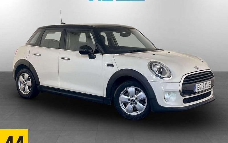 Used Mini Cooper Classic 136 HP (100 kW) 2020 Hatchback