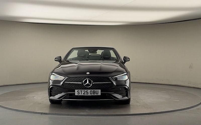 Used Mercedes CLE300 AMG Line Premium Plus 258 HP (189 kW) 2025 Cabriolet