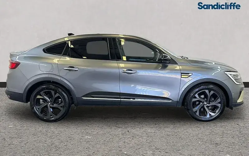 Used Renault Arkana Engineered 143 HP (105 kW) 2022 Grey SUV
