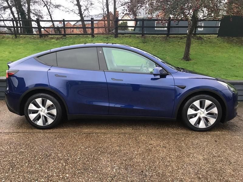Used Tesla Model Y Long Range AWD 378 kW (514 HP) 2022 Blue SUV