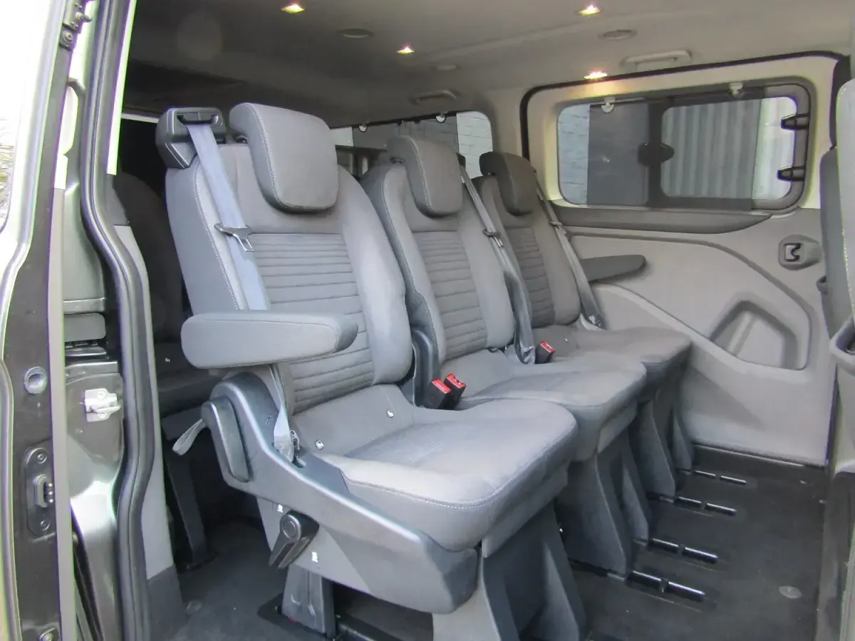 Used Ford Tourneo Custom Titanium 130 HP (95 kW) 2019 Grey Van