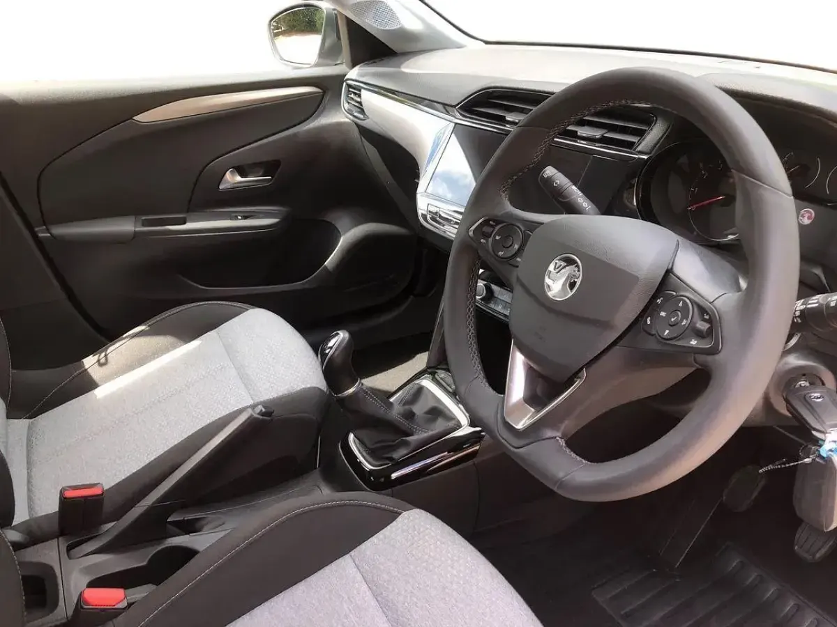 Used Vauxhall Corsa Design Edition 74 HP (54 kW) 2023 Grey Hatchback