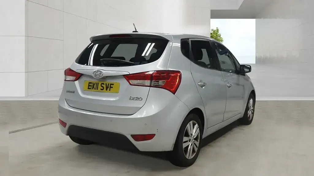 Used Hyundai ix20 Style 2011 Silver Hatchback