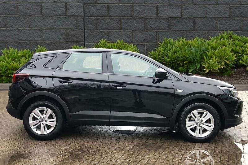 Used Vauxhall Grandland X Design Edition 130 HP (95 kW) 2024 Black SUV
