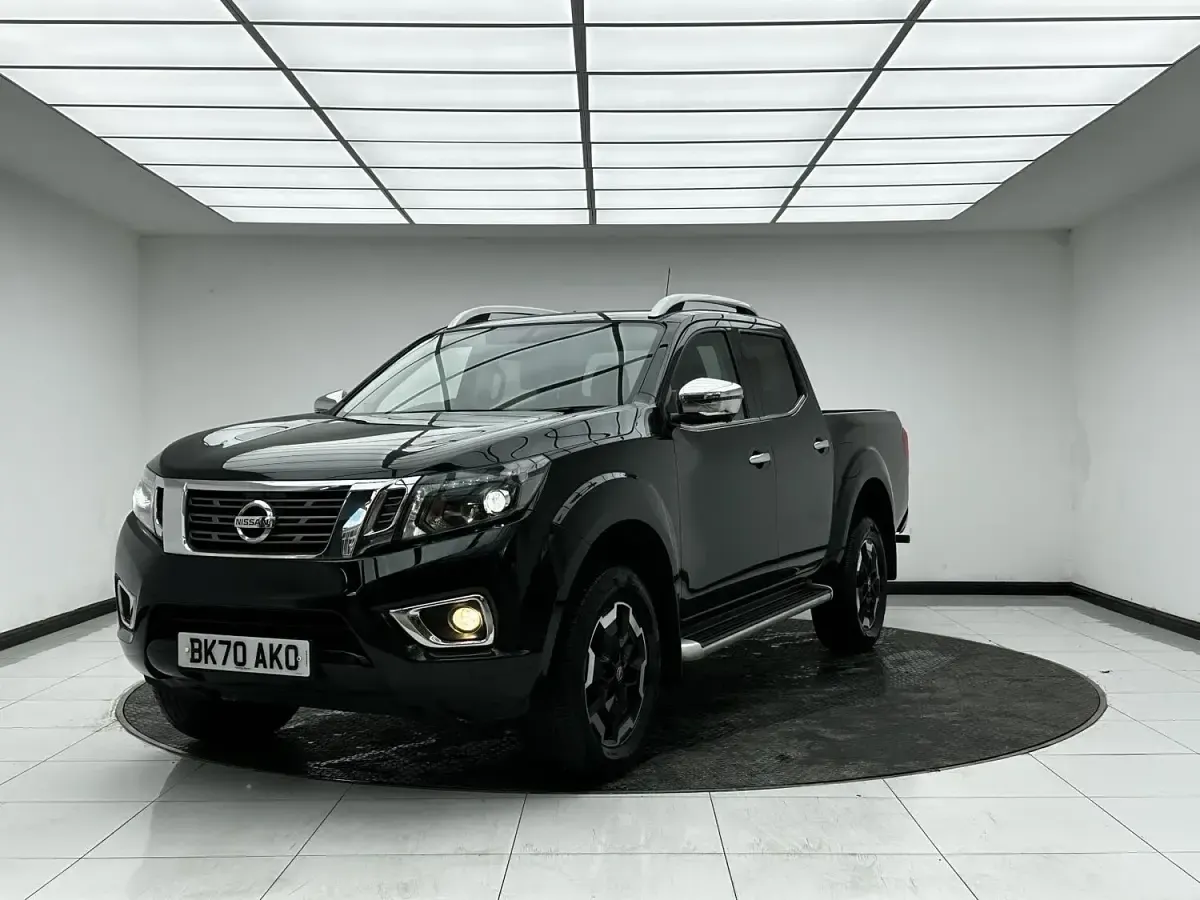 Used Nissan Navara Tekna 190 HP (139 kW) 2020 Black Pickup