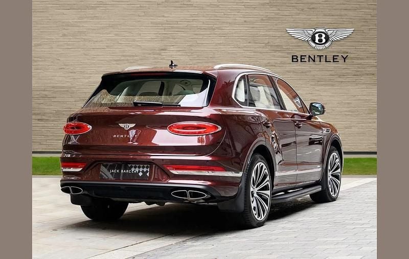 Used Bentley Bentayga 542 HP (398 kW) 2024 Red SUV