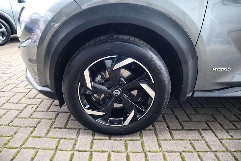 Used Nissan Juke N-Connecta 143 HP (105 kW) 2022 Grey SUV