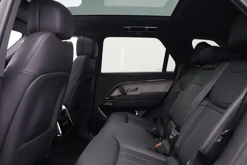 Used Land Rover Range Rover Sport 249 HP (183 kW) 2025 Black SUV